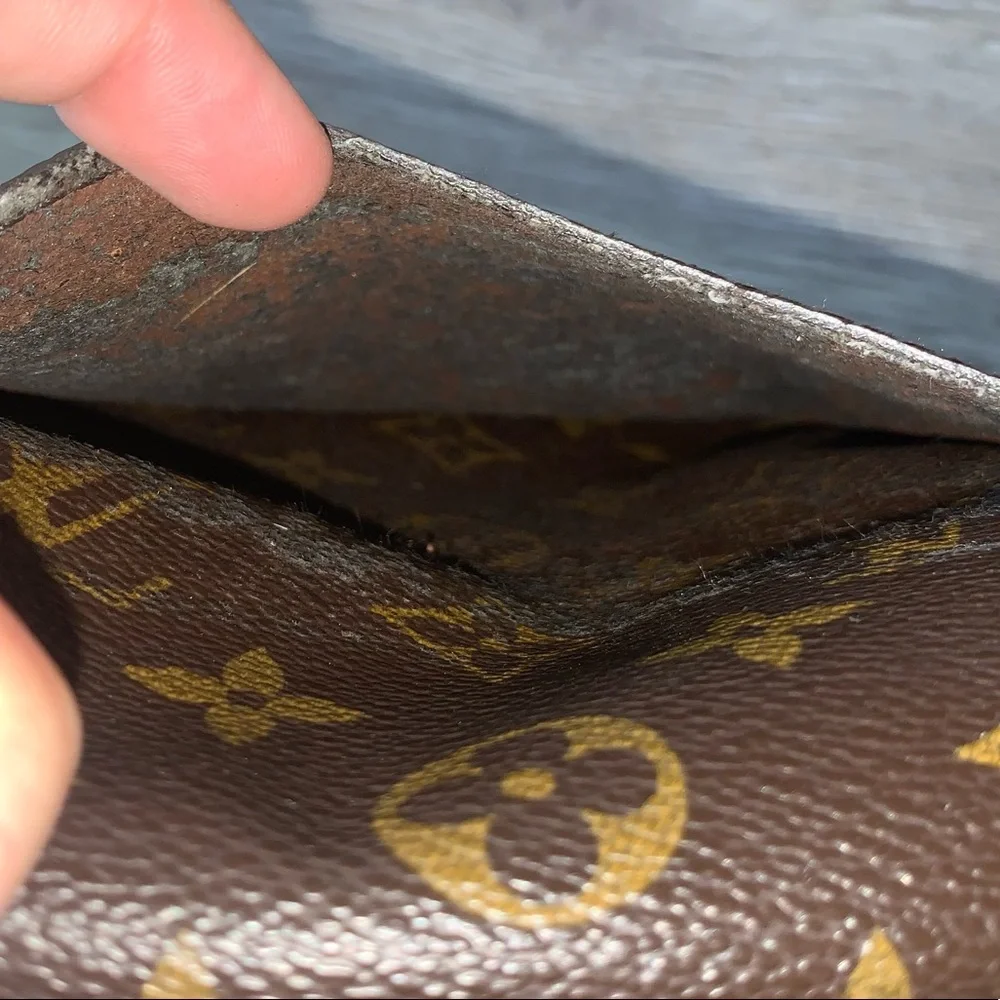 Louis Vuitton Authentic Vintage Leather Saint Cloud PM Monogram Crossbody Bag - Picture 7 of 16